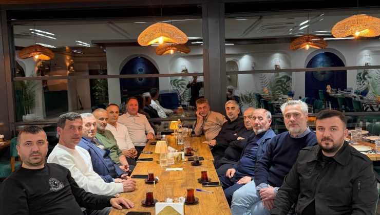 Arsin’de Dost Meclisi Alamara Restaurant’ta Kuruldu